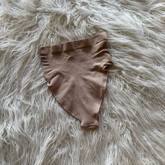 Skims Seamless Sculpt Mid Waist Thong Clay Size Small - Picture 3 of 7